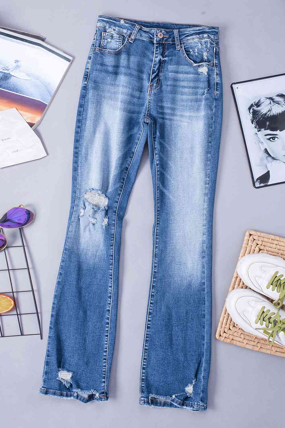 Kamaria - distressed flared jeans with pockets