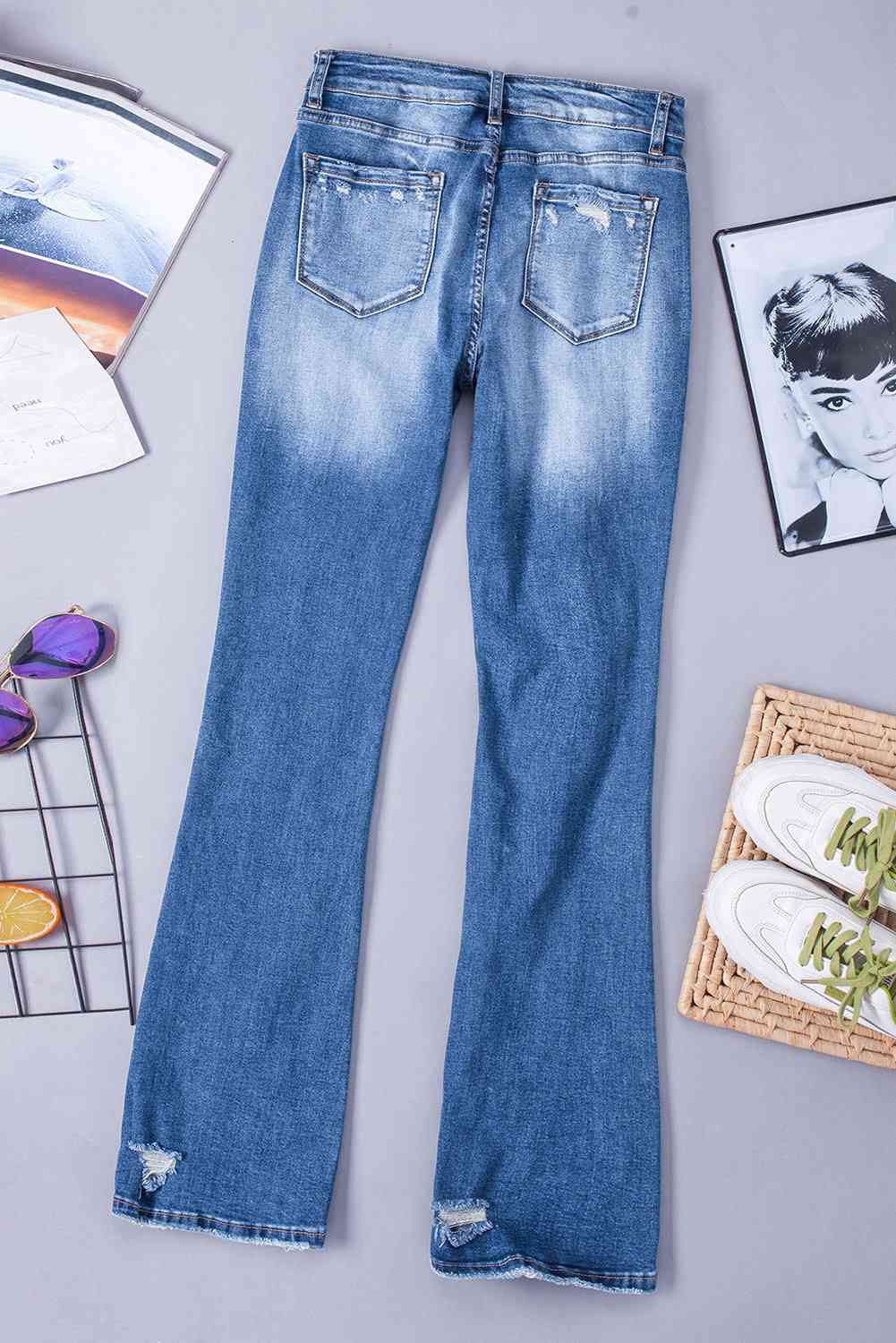 Kamaria - distressed flared jeans with pockets