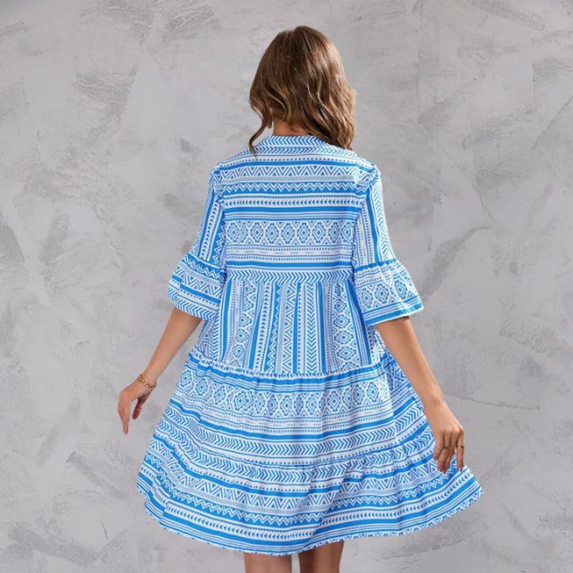 Women's Tunic Dress - Lightweight Fabric - Relaxed Fit - V-Neck & 3/4 Sleeves