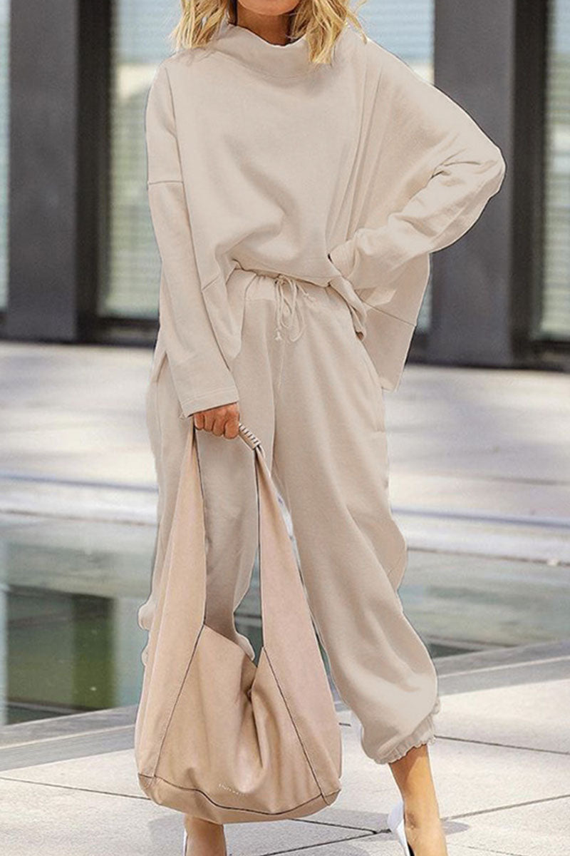 Women's Loungewear Set - Oversized Turtleneck Top - Long Sleeve - Elastic Waist Pants