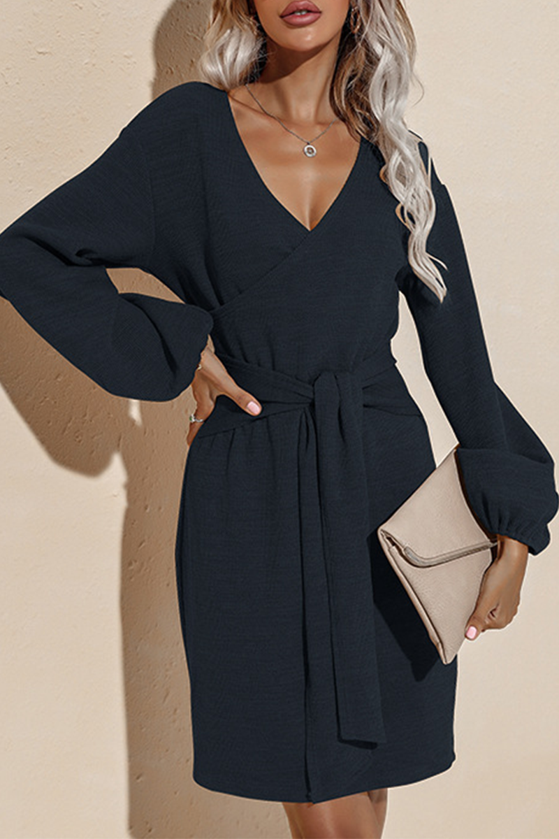 Women's Wrap Dress - V-Neck - Long Sleeve - Waist Tie - Elegant & Versatile