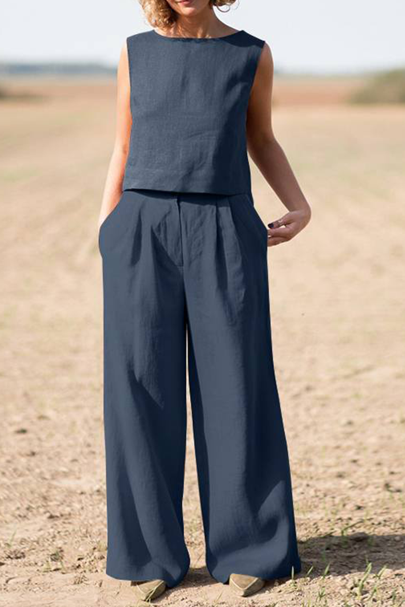 Women's Two-Piece Set - Sleeveless Crop Top & High-Waisted Wide-Leg Pants
