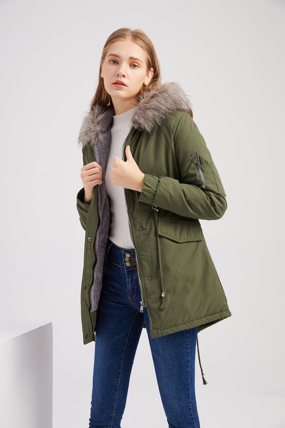 Women's cozy coat with hood & fur collar