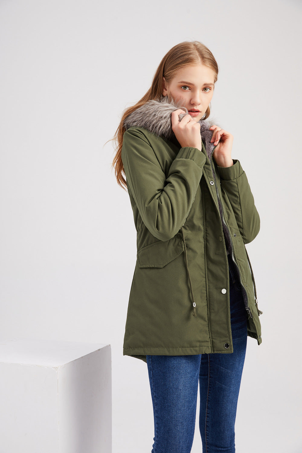 Women's cozy coat with hood & fur collar