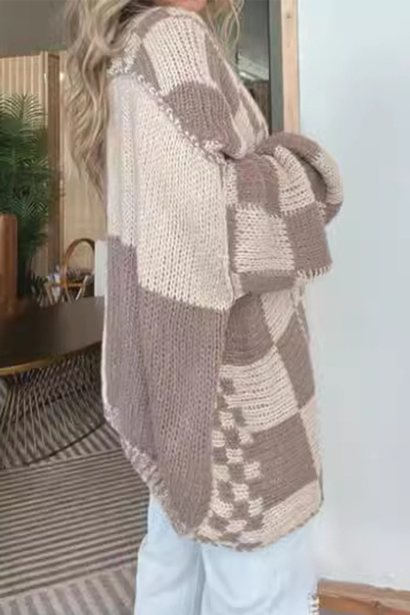 Women's Oversized Knitted Cardigan - Chunky Knit - Loose Fit - Checkerboard Pattern