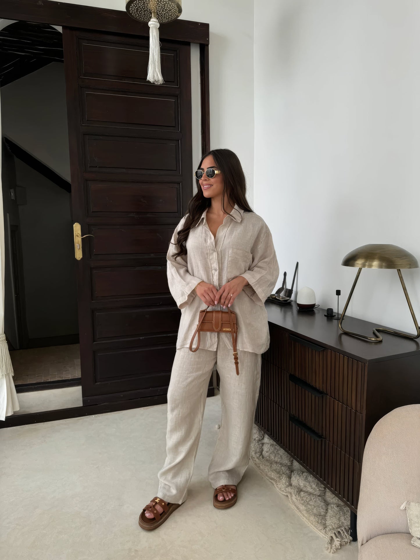 Women's Button-Up Shirt - Lightweight fabric - Relaxed Fit - Long Sleeve Casual Wear