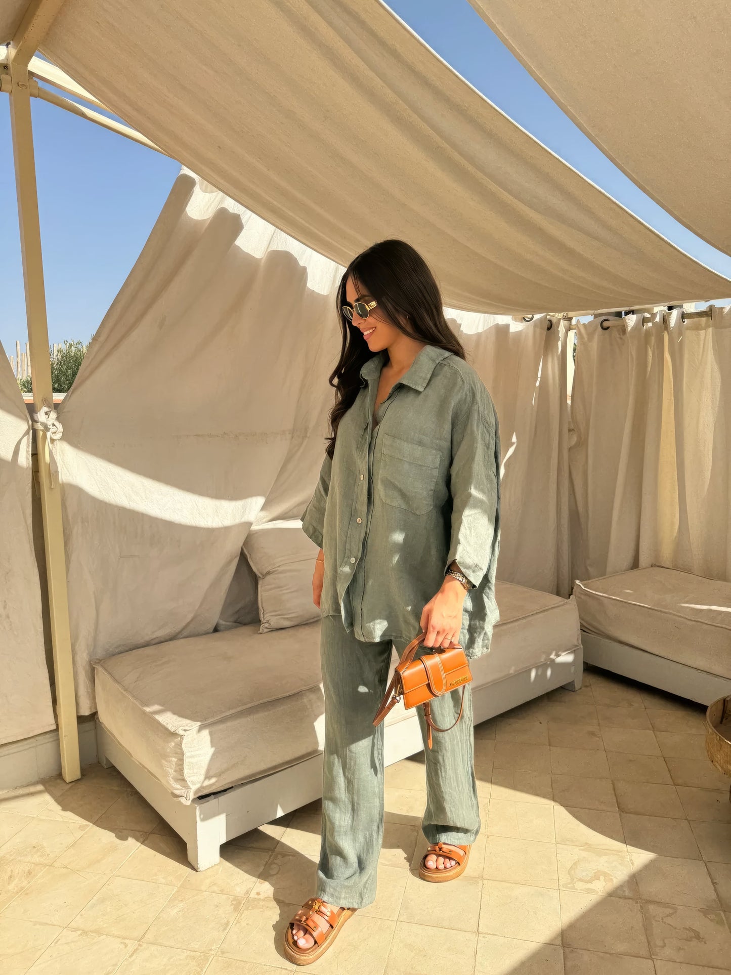 Women's Button-Up Shirt - Lightweight fabric - Relaxed Fit - Long Sleeve Casual Wear