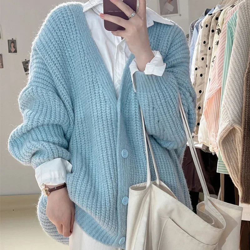 Women's casual knitted sweater with lantern sleeves