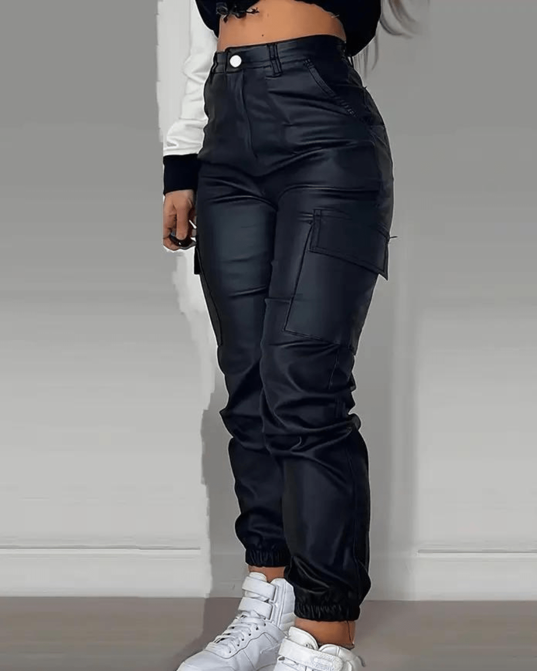 Women's pu skinny zipper pants with side pockets