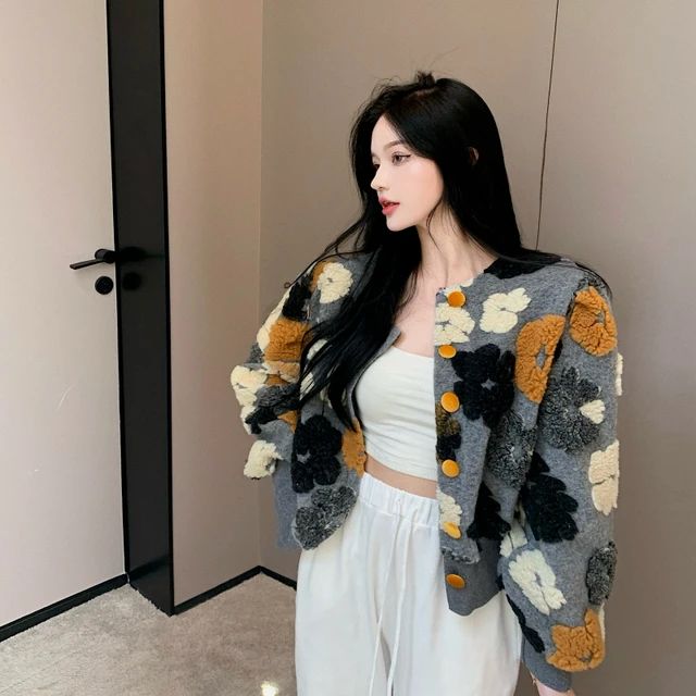Women’s retro chic contrast cardigan