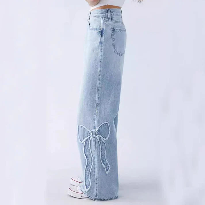 Women's baggy jeans