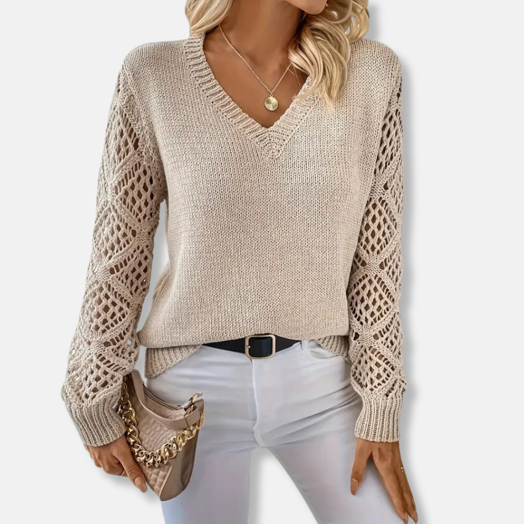 Women’s Sweater - Knit - Relaxed Fit - V-Neck - Long Sleeve - Ribbed Body