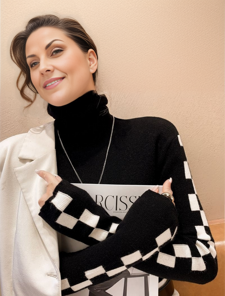Women's checked sweater with turtleneck