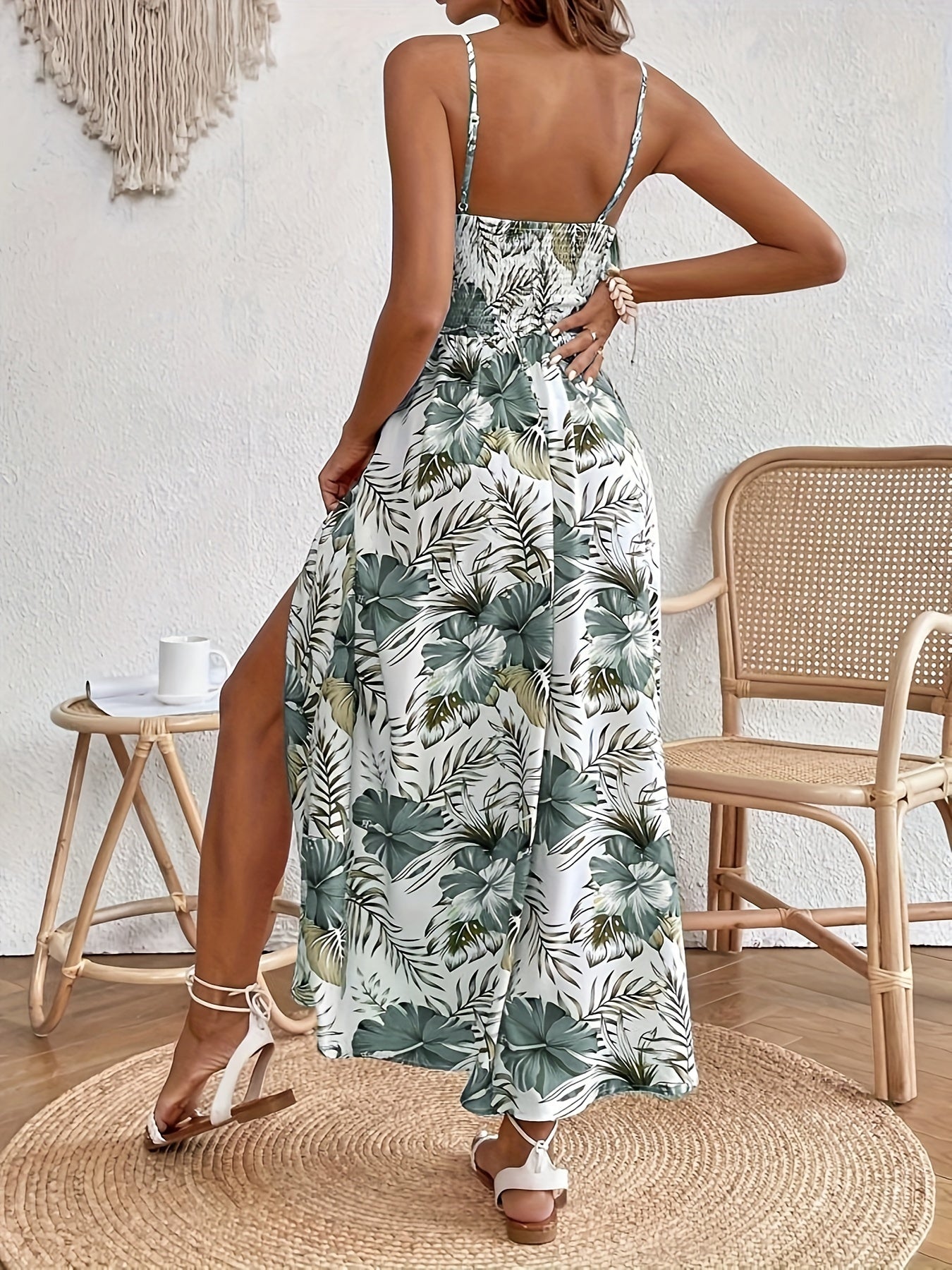 Floral print spaghetti strap dress with lace details for women