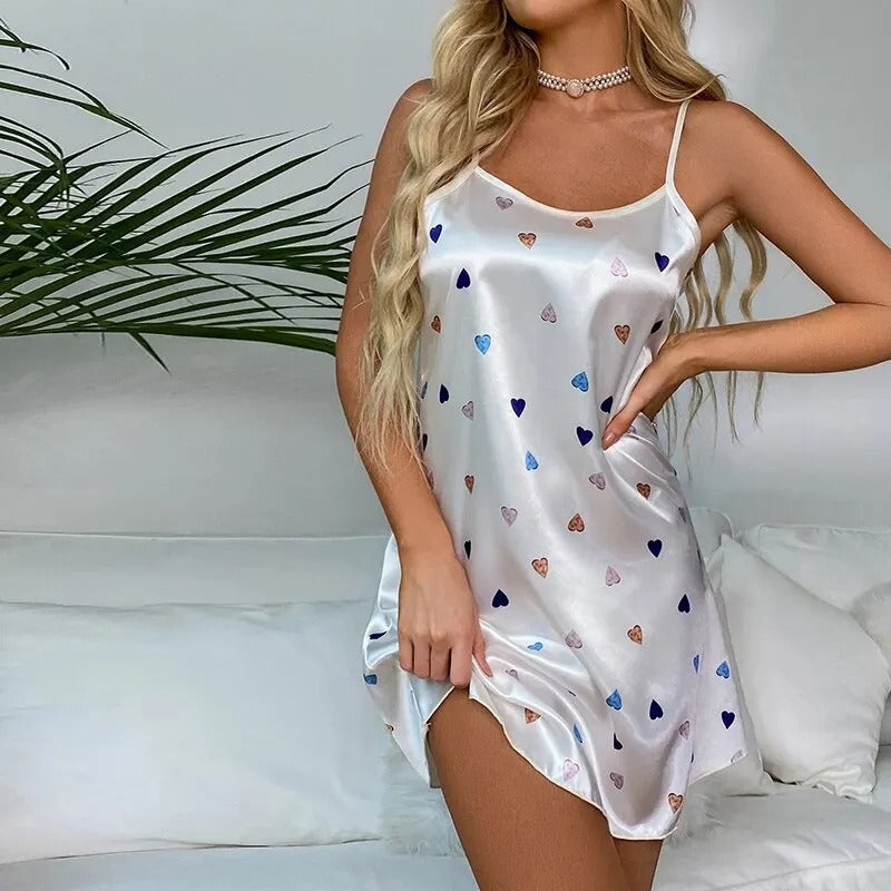 Thin women's nightdress