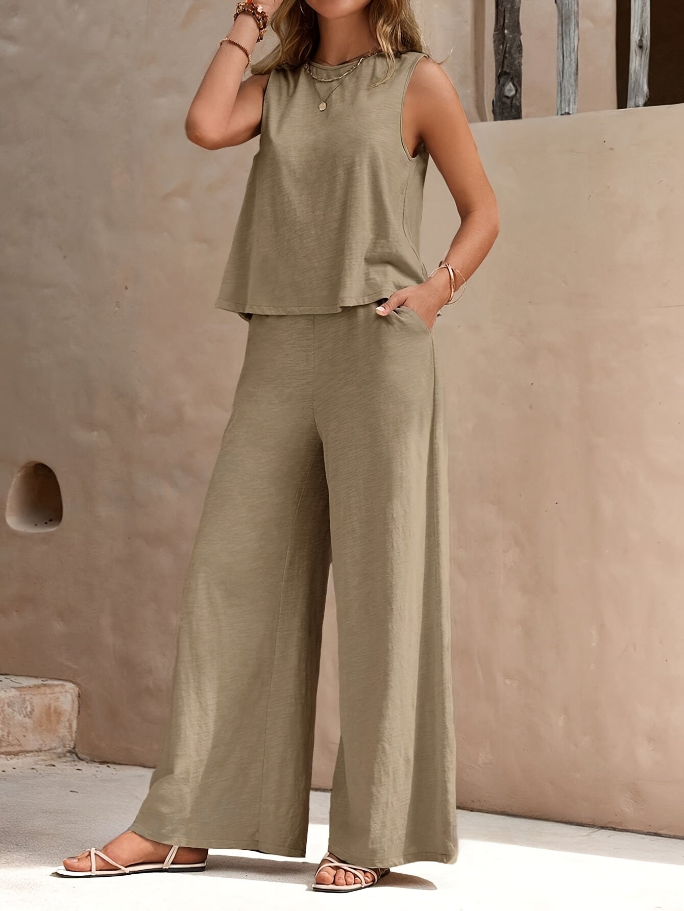 Women's Two-Piece Set - Sleeveless Loose-Fit Top & Wide-Leg Pants - Comfortable Wear