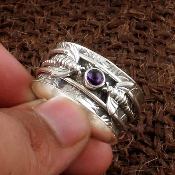 Engraved Nature-Inspired Gemstone Accent Ring