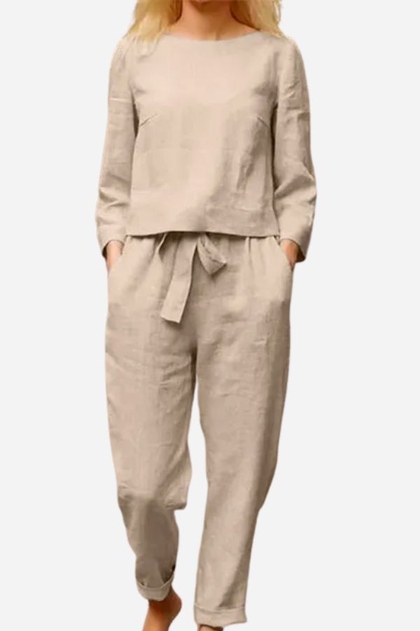 Women’s Two-Piece Set – Relaxed Fit – Long Sleeve Top – Tapered Pull-On Pants