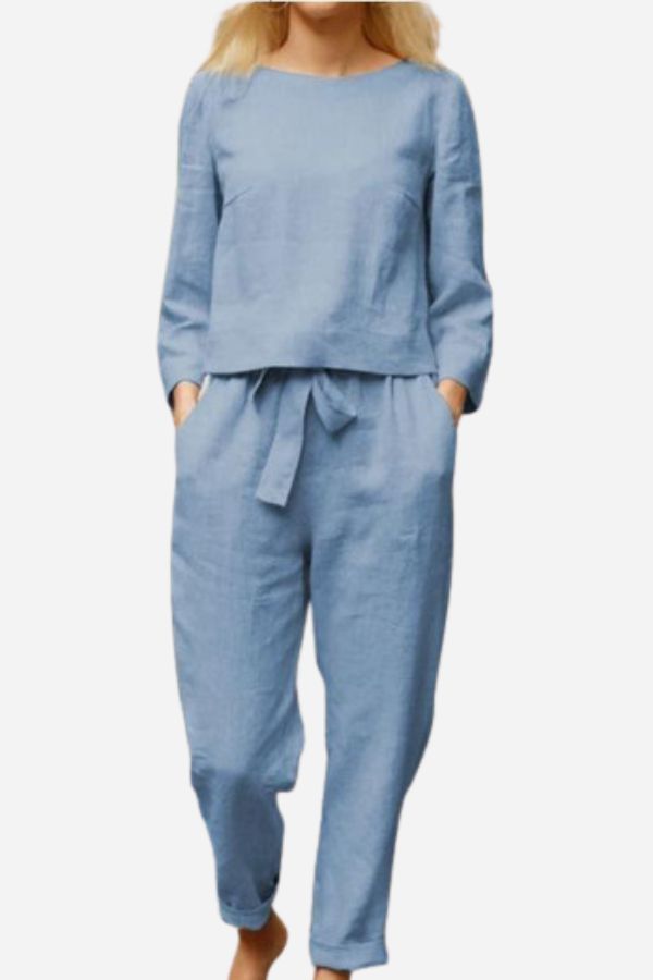 Women’s Two-Piece Set – Relaxed Fit – Long Sleeve Top – Tapered Pull-On Pants