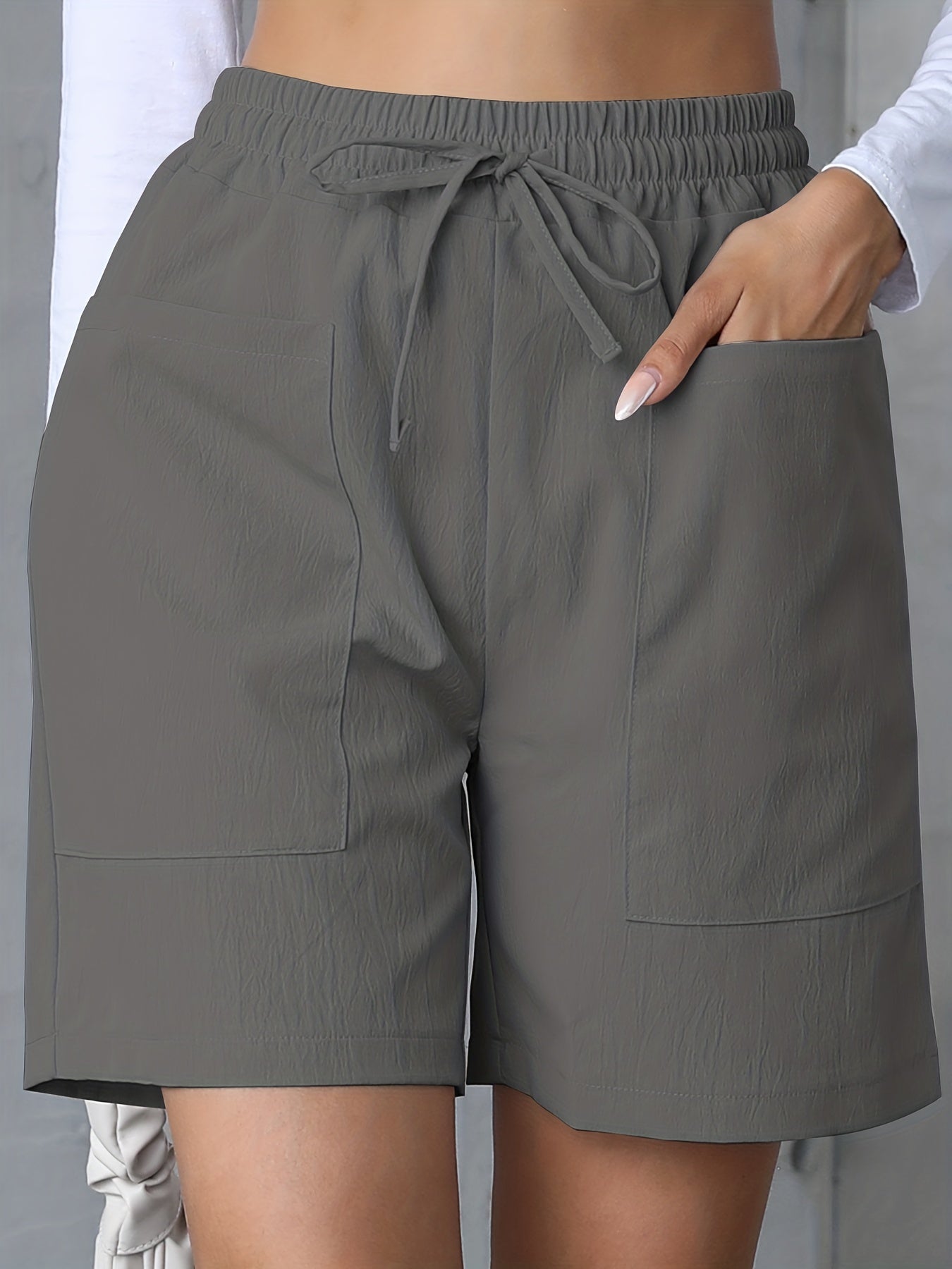 Women’s Casual Shorts - Relaxed Fit - Elastic Waistband with Drawstring - Front Pockets