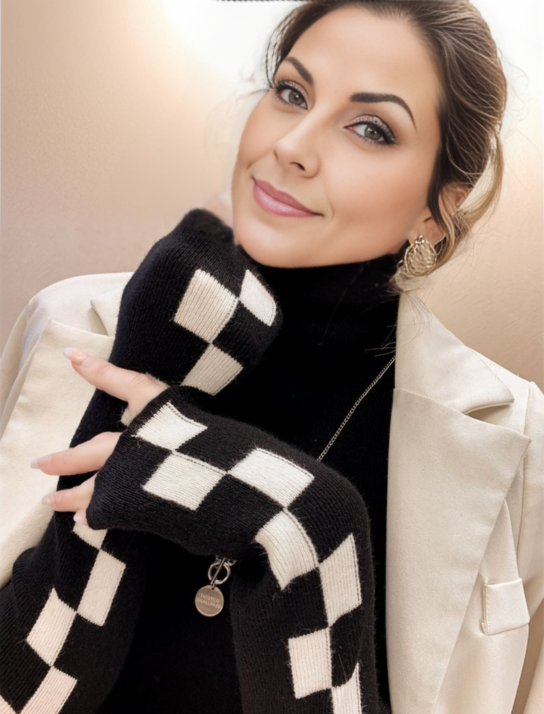 Women's turtleneck plaid sweater