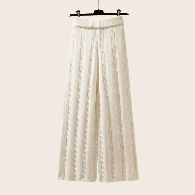 Women's timeless knitted set
