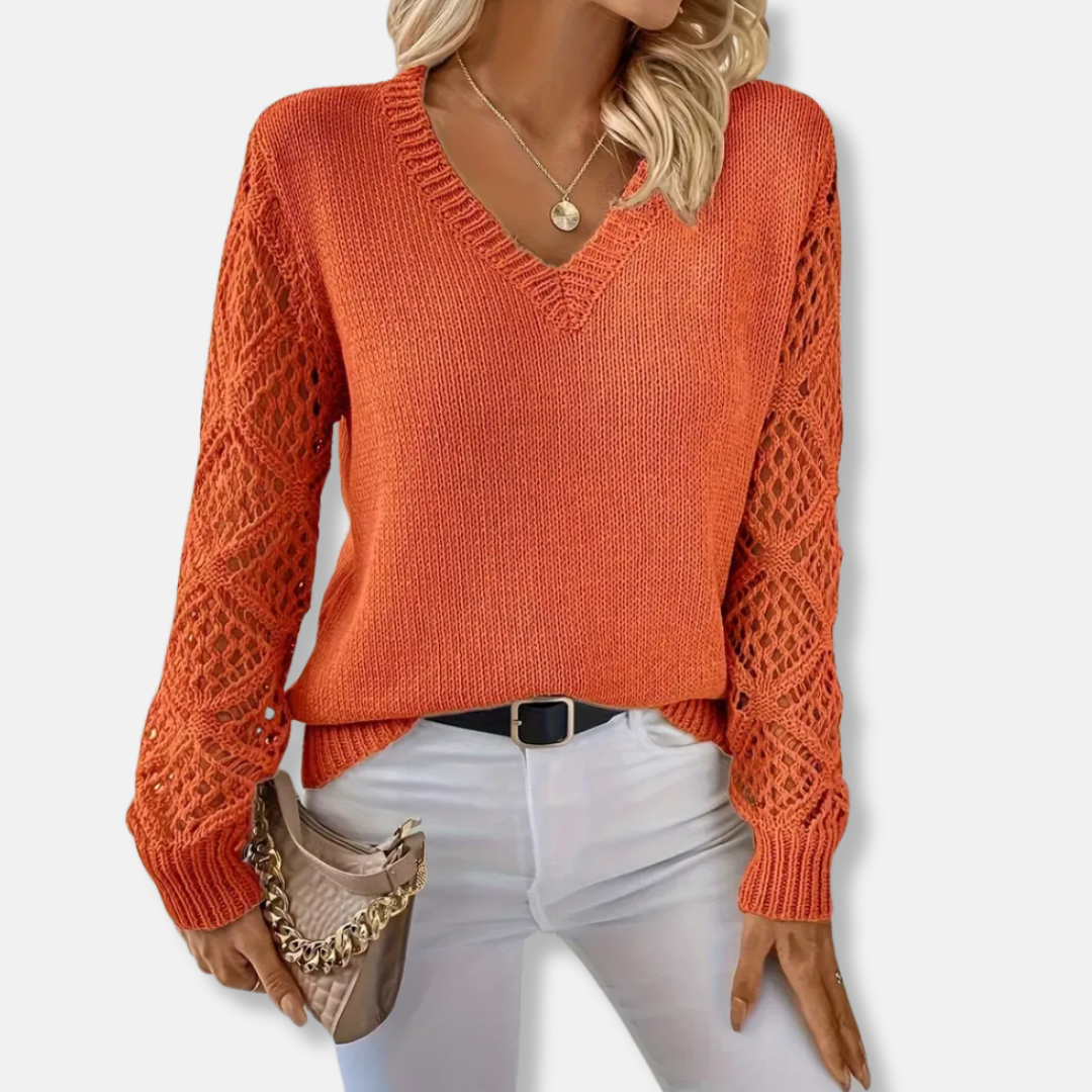 Women’s Sweater - Knit - Relaxed Fit - V-Neck - Long Sleeve - Ribbed Body