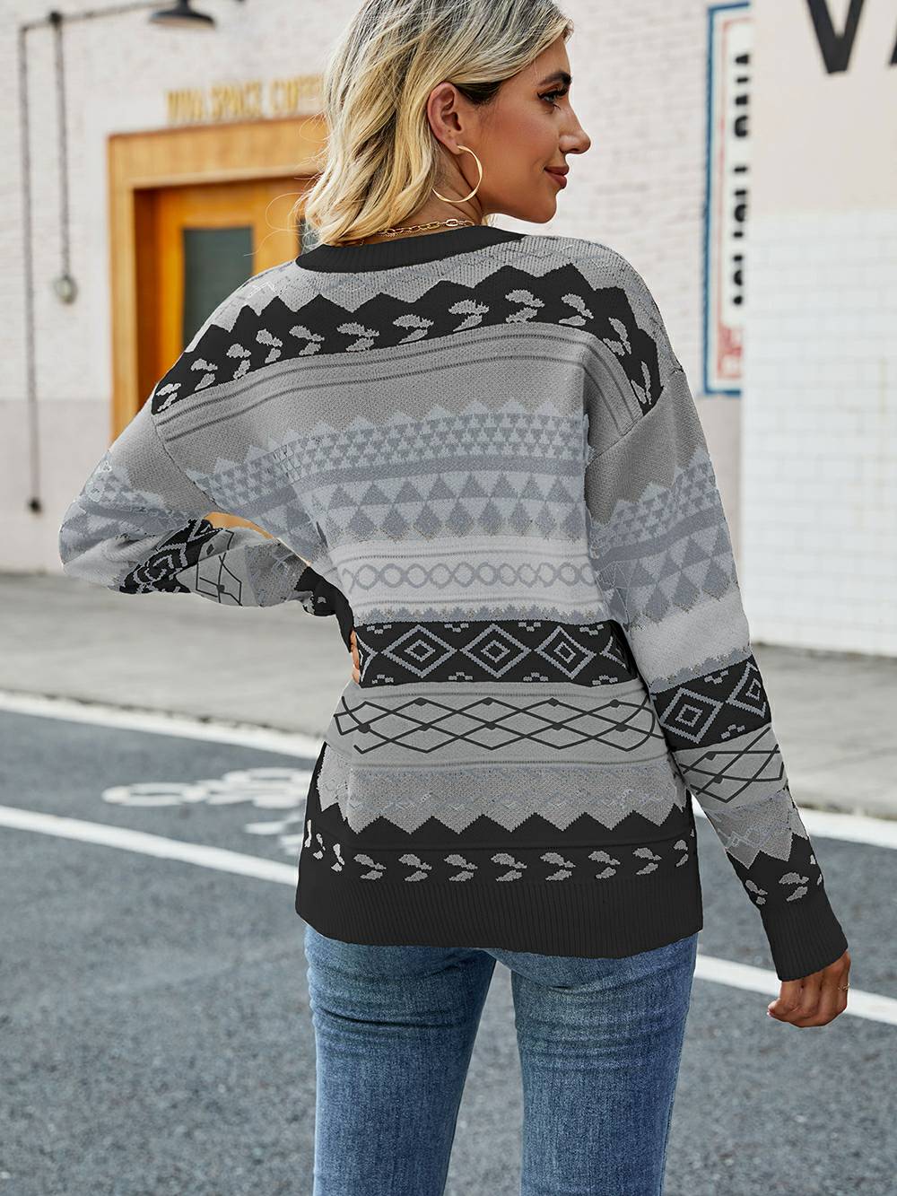 Women's fair isle pattern round neck pullover sweater