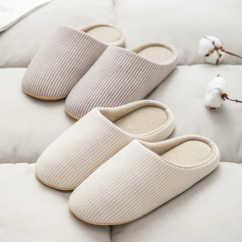 Women's non-slip fluffy house slippers