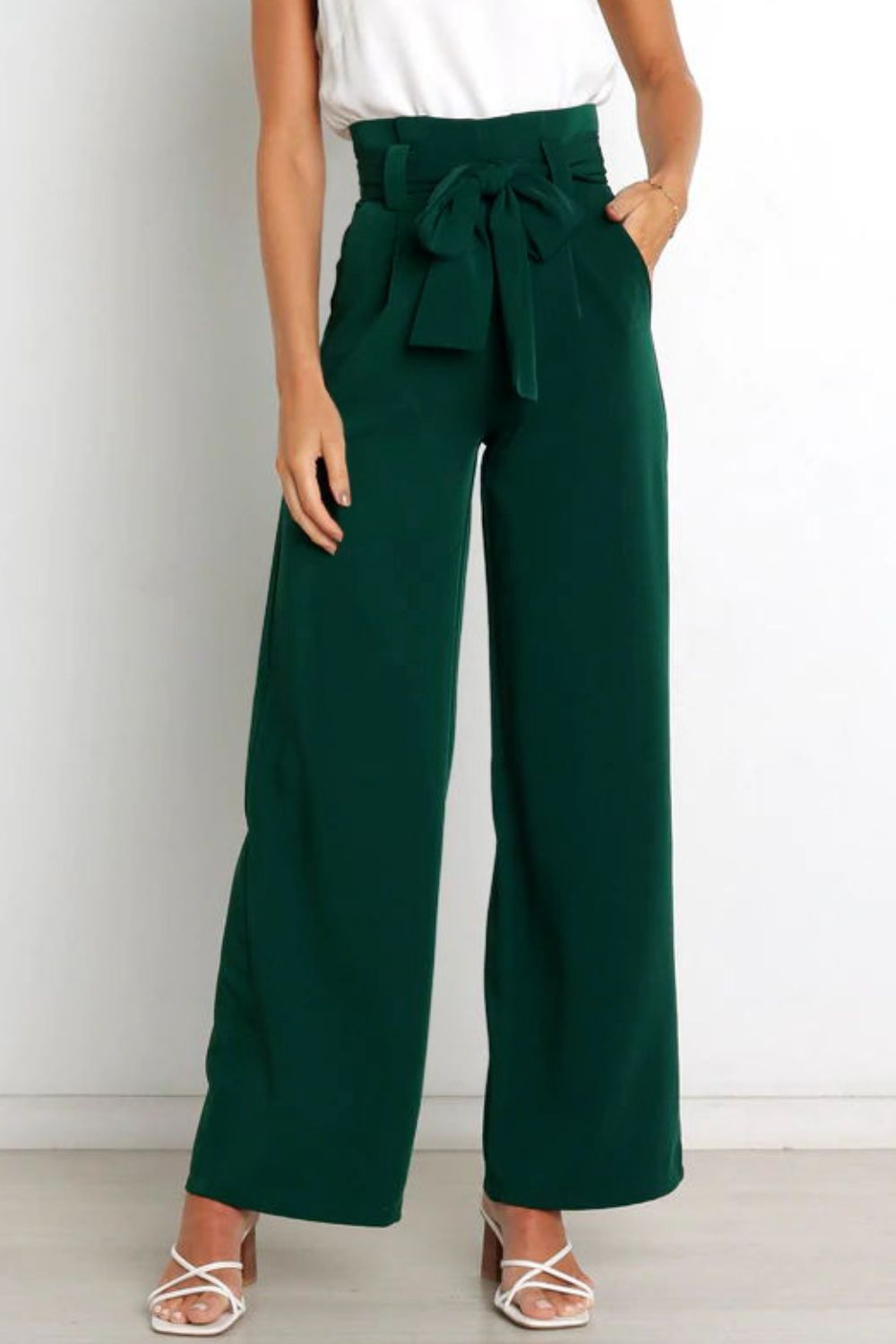 Women’s Wide-Leg Trousers – High Waist – Tailored Fit – Bow Waist Detail – Flowy Fabric