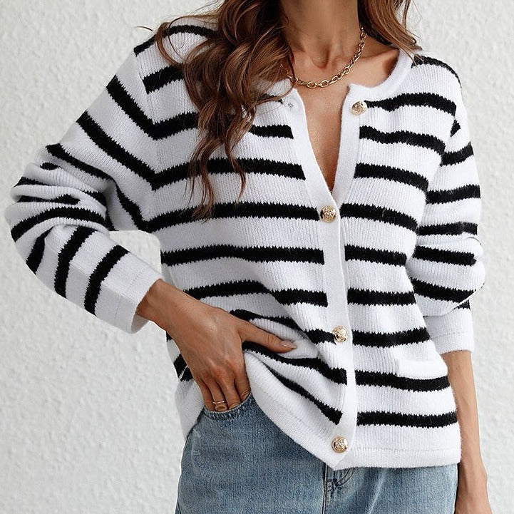 Women's fashionable knitted sweater with button closure