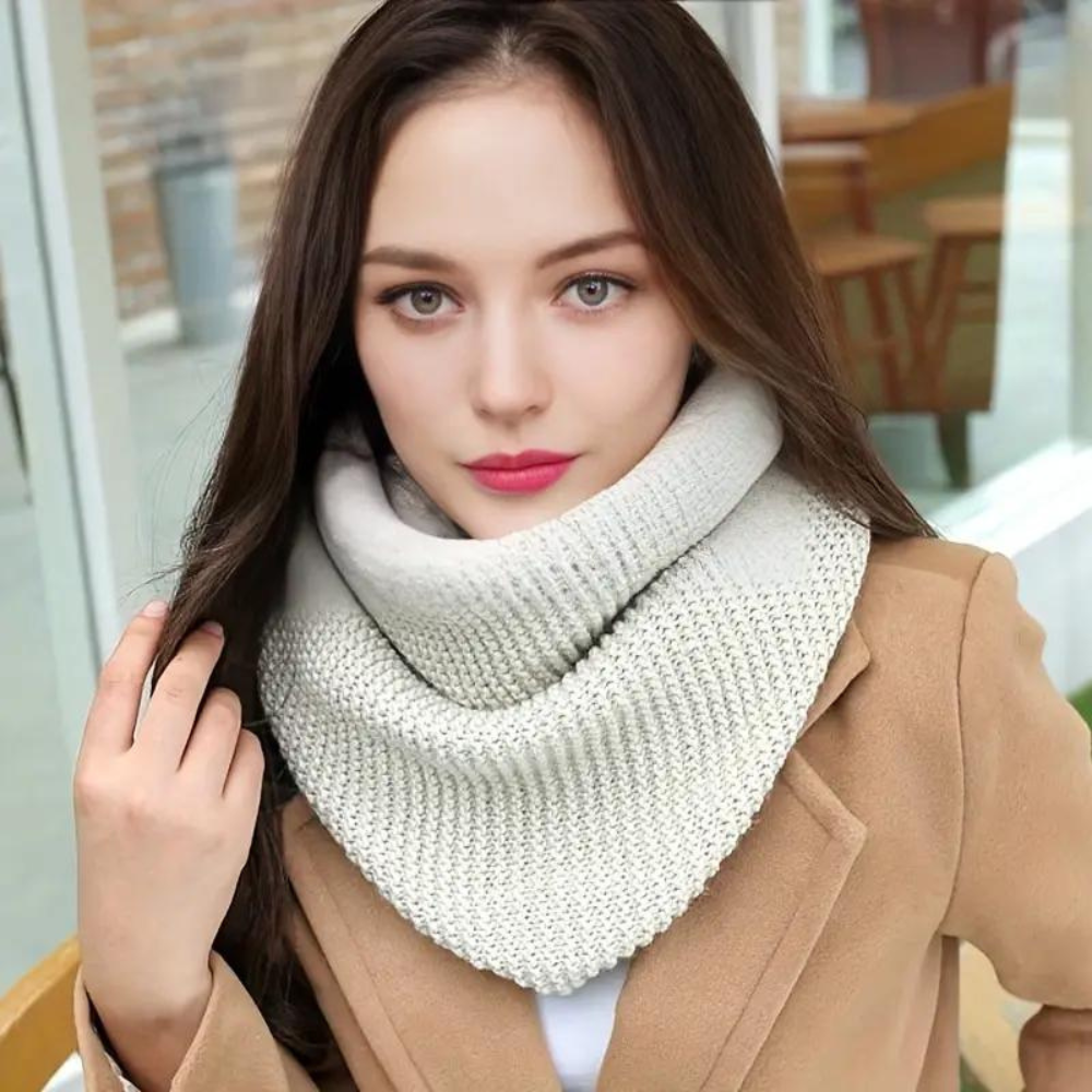Women's elegant wool round scarf