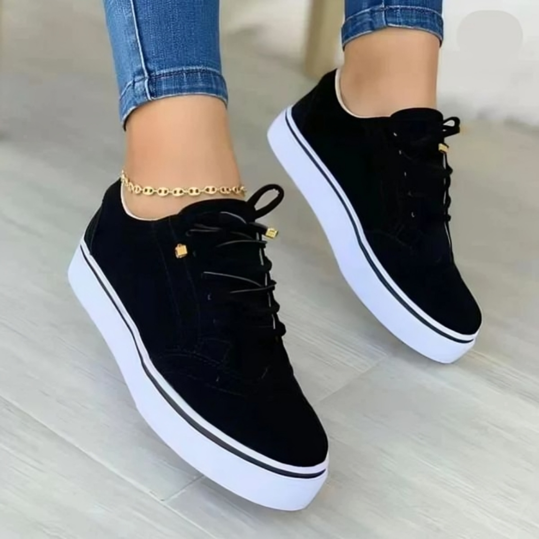 Women's Sneakers - Suede Upper - Lace-Up - Brogue Detailing - Platform Sole