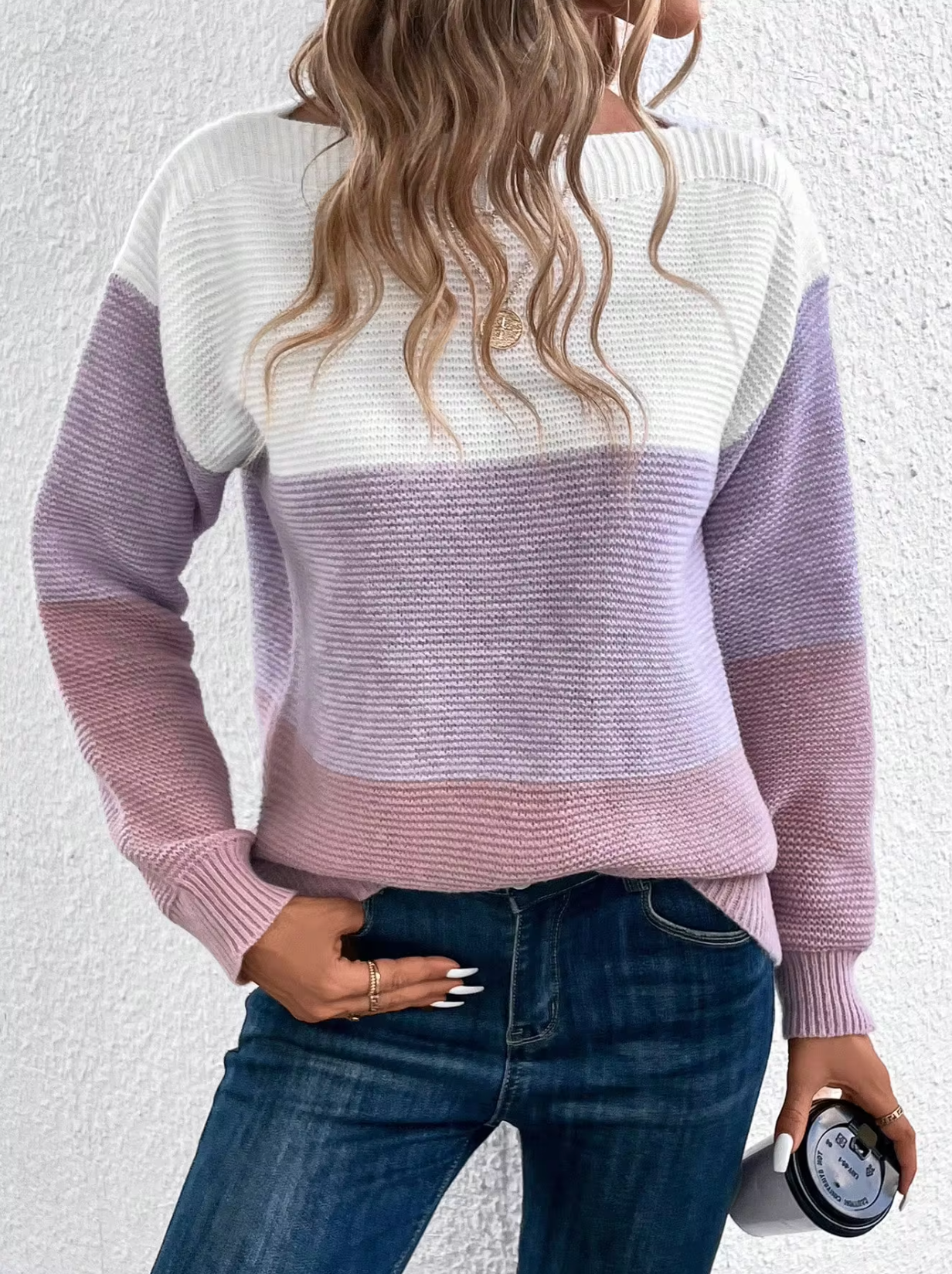 Women's knitted sweater with contrast color