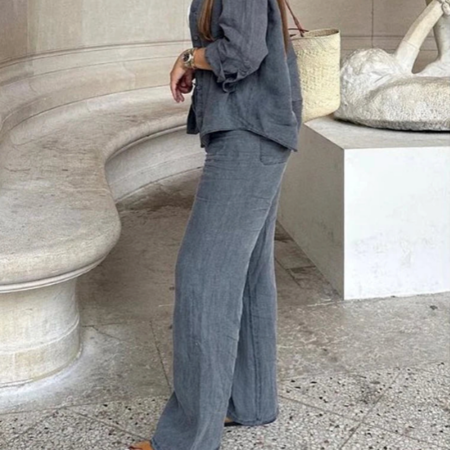 Women's Linen Two-Piece Set - Button-Down Shirt & High-Waisted Pants - Relaxed Fit