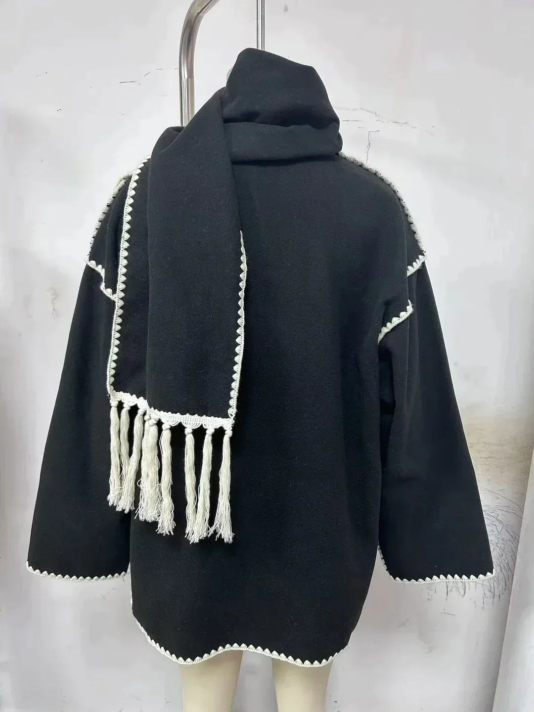 Women's coat with tassel scarf loose fit