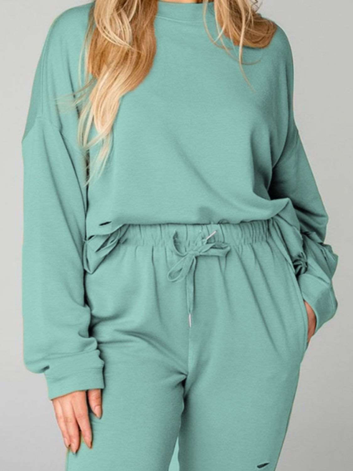 Women’s Loungewear Set - Relaxed Fit Sweatshirt & Distressed Jogger Pants - Casual Comfort