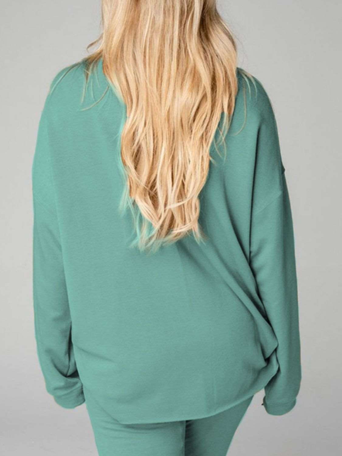 Women’s Loungewear Set - Relaxed Fit Sweatshirt & Distressed Jogger Pants - Casual Comfort