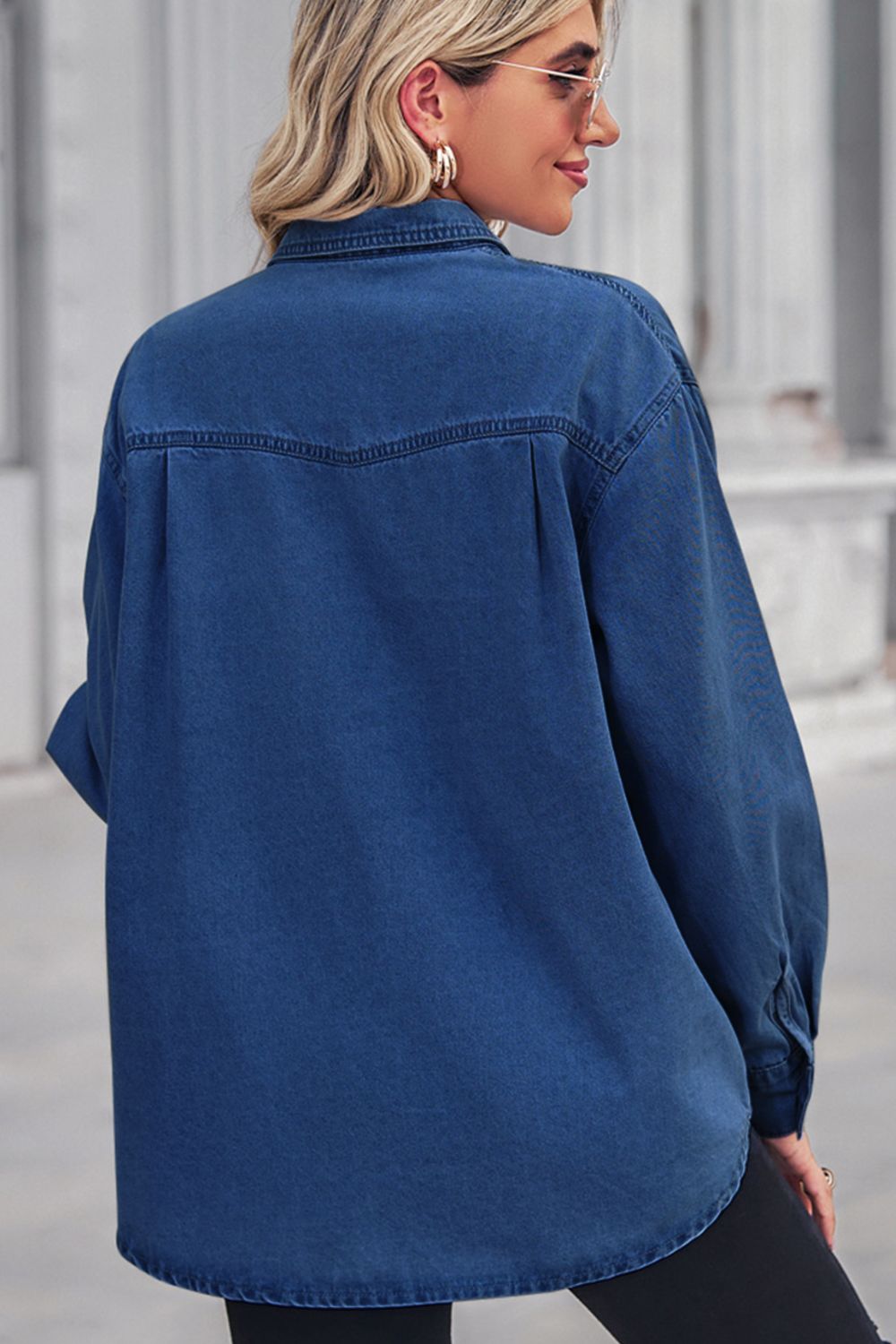 Women's Denim Shirt - Relaxed Fit - Button Down - Long Sleeve - Chest Pockets