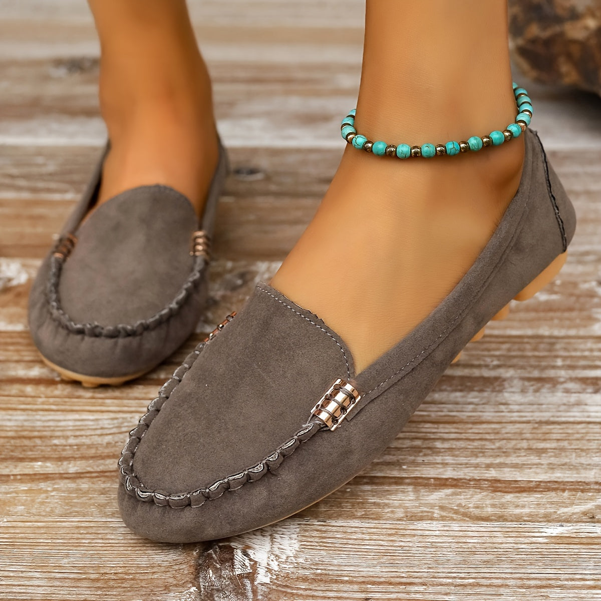 Slip-on moccasin loafers with decorative stitching for women
