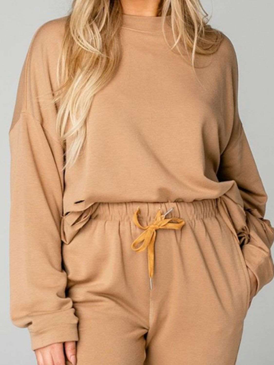 Women’s Loungewear Set - Relaxed Fit Sweatshirt & Distressed Jogger Pants - Casual Comfort