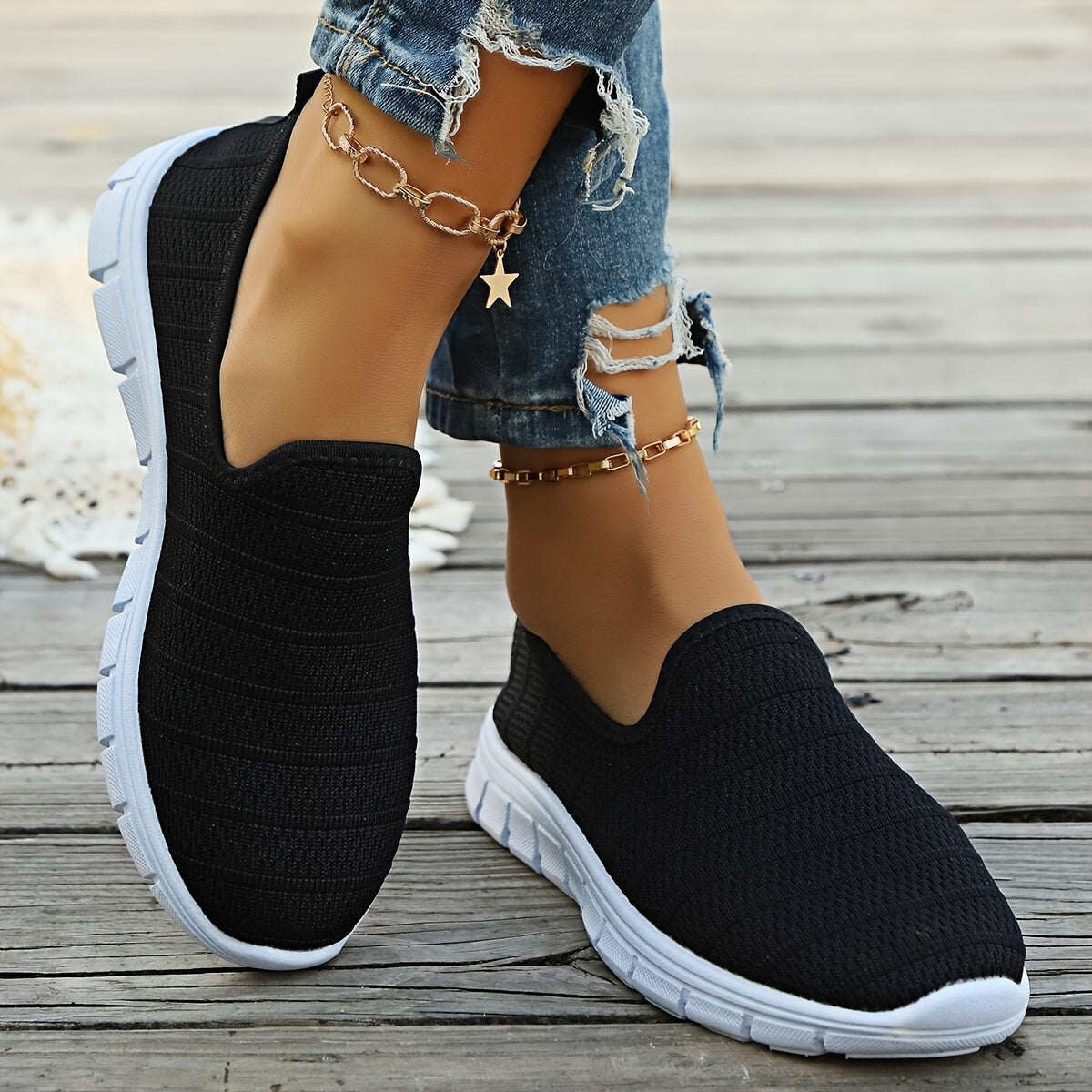 Lightweight slip-on walking shoes with stretchy knit upper for women