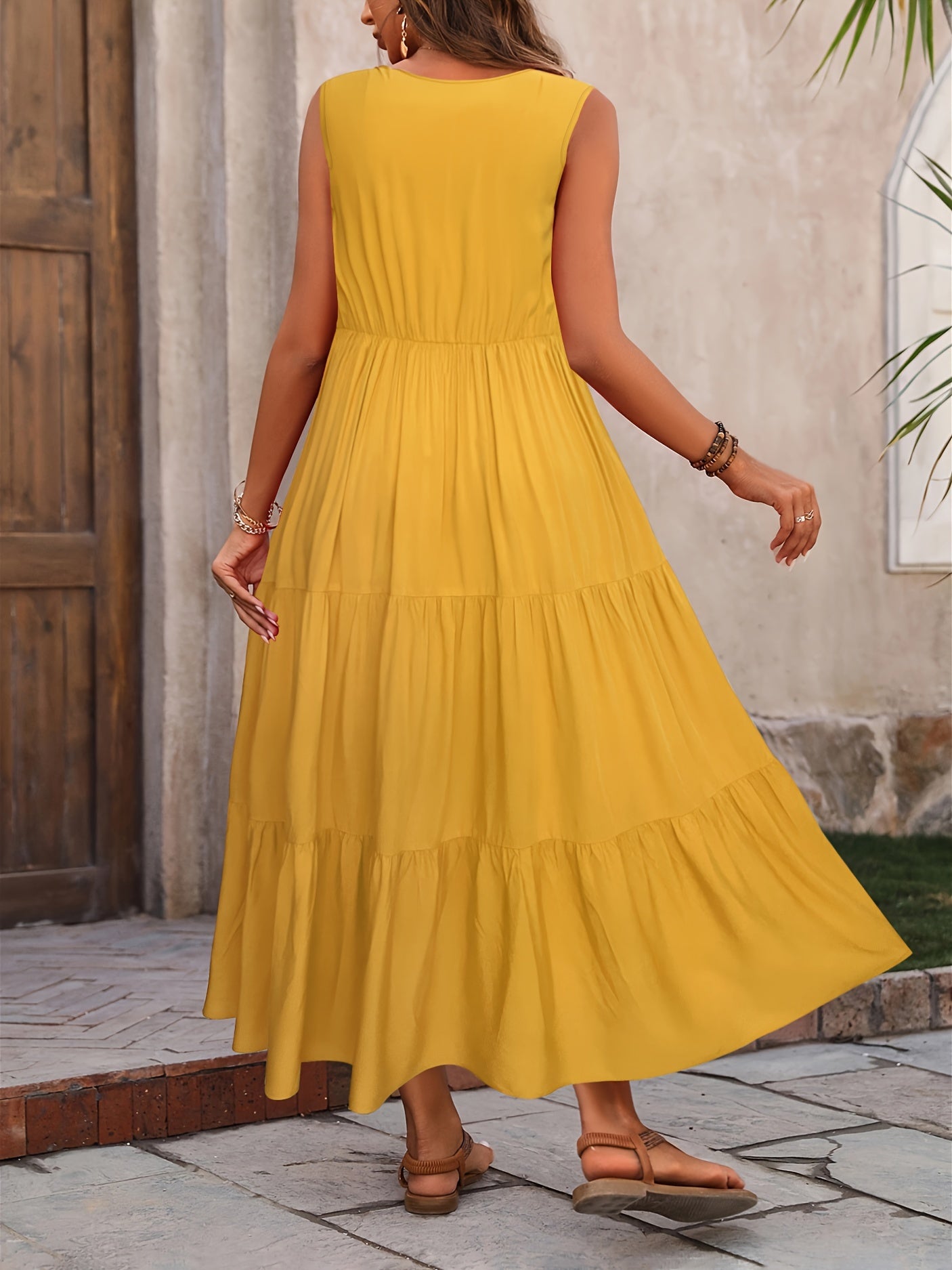 Sleeveless tiered A-line maxi dress with v-neck and casual fit for women