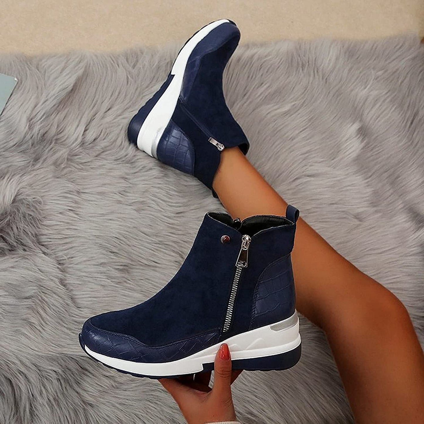 Women's fashionable wedge ankle boots