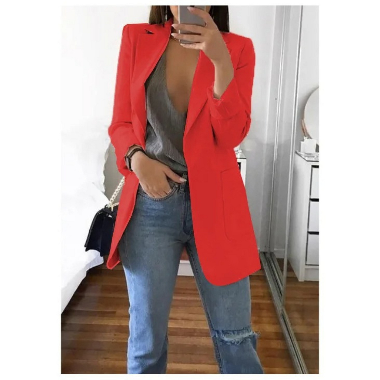 Women's notched blazer with lapel and pockets