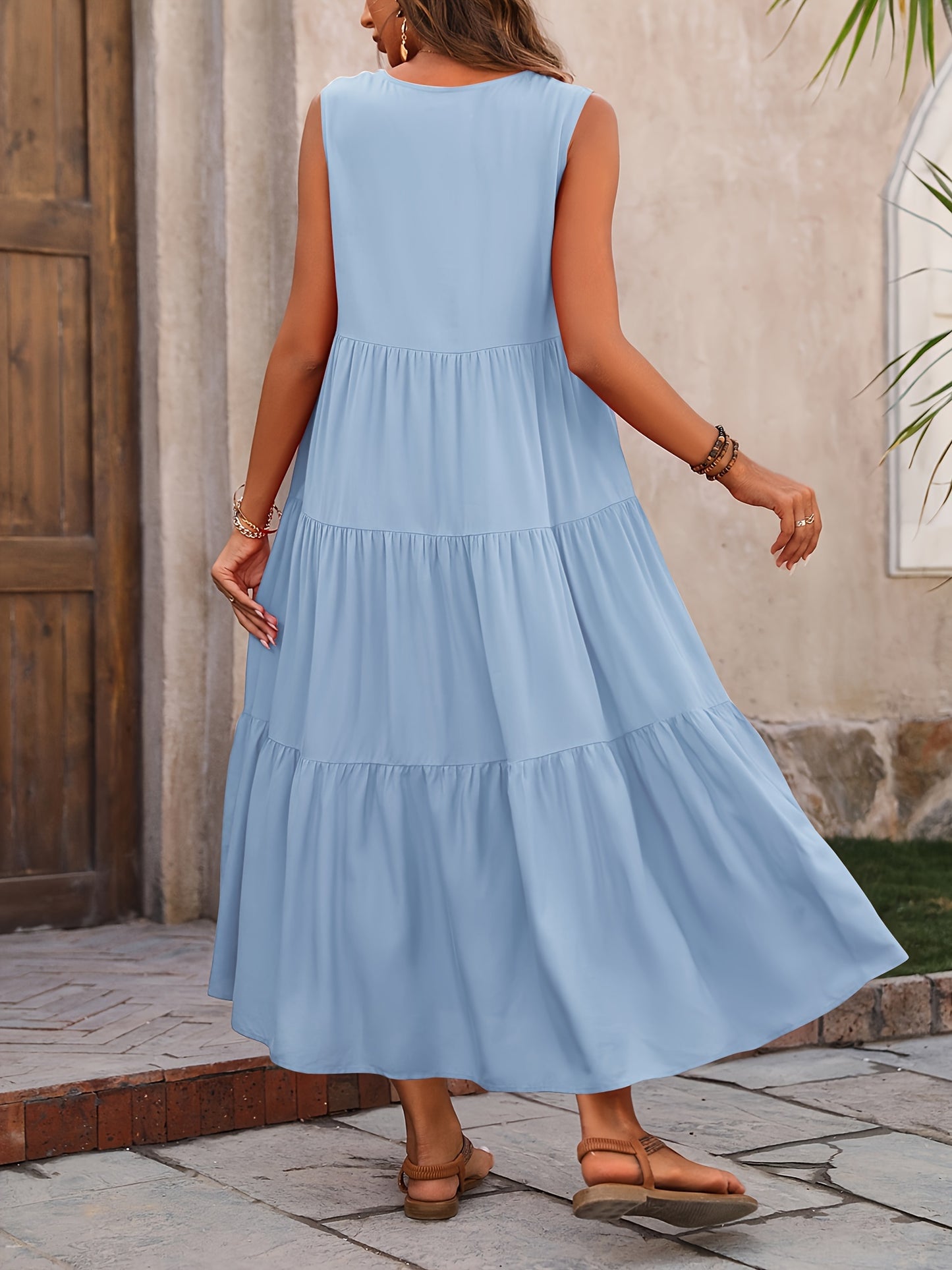 Sleeveless tiered A-line maxi dress with v-neck and casual fit for women