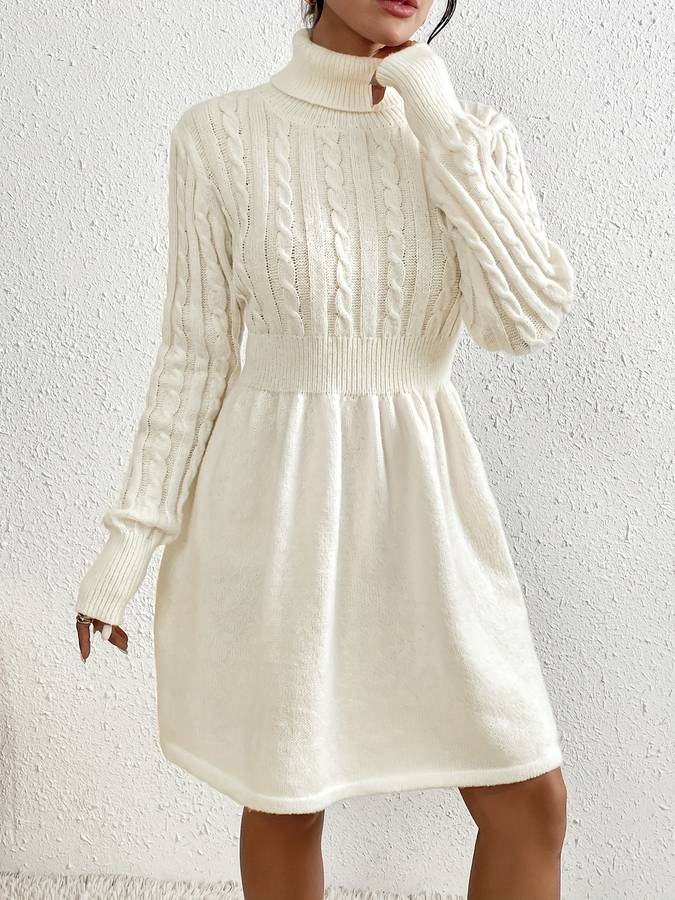 Women's elegant white knitted dress for a timeless look