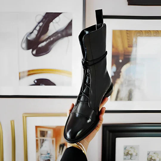 Women's classic versatile boots