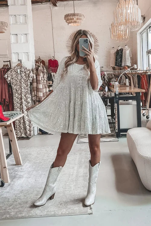 Women's Dress - Loose Fit - Tiered Skirt - Elbow Sleeve Casual Wear - Sequin Detail