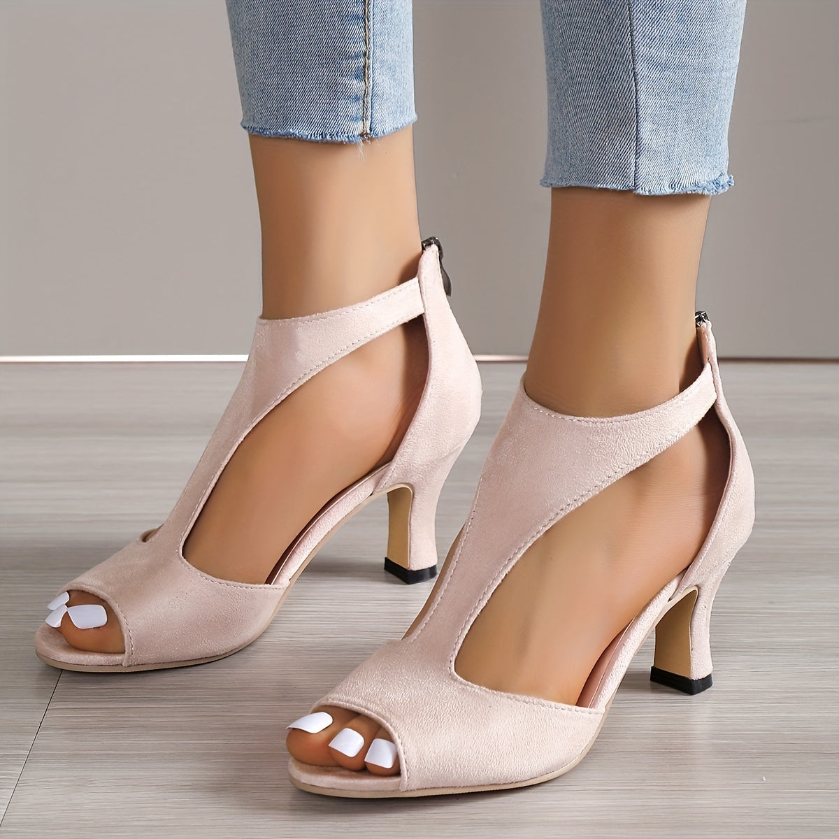 Women’s High Heel Sandals - Open Toe - Cut-Out Design - Back Zipper Closure